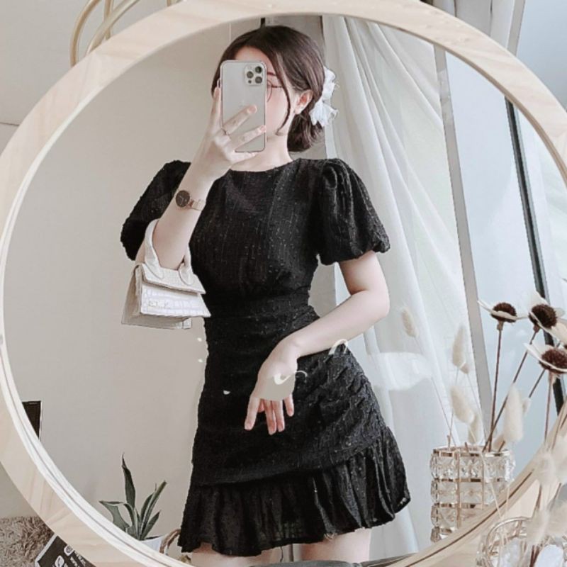Đầm dự tiệc ren trắng đen nhún đuôi cá Lisa Dress | BigBuy360 - bigbuy360.vn