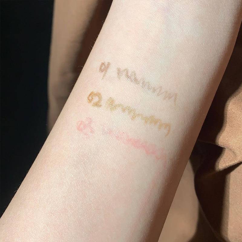 Bút Kẻ Mắt Dạng Lỏng Mịn Mượt Nhanh Khô Chống Thấm Nước