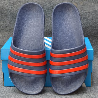 Dép trẻ em Adilette Aqua Kid màu đen sọc đỏ