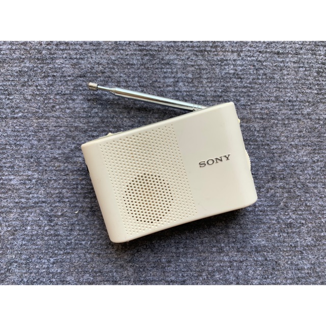Radio sony icf 51