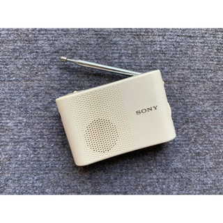 Radio sony icf 51