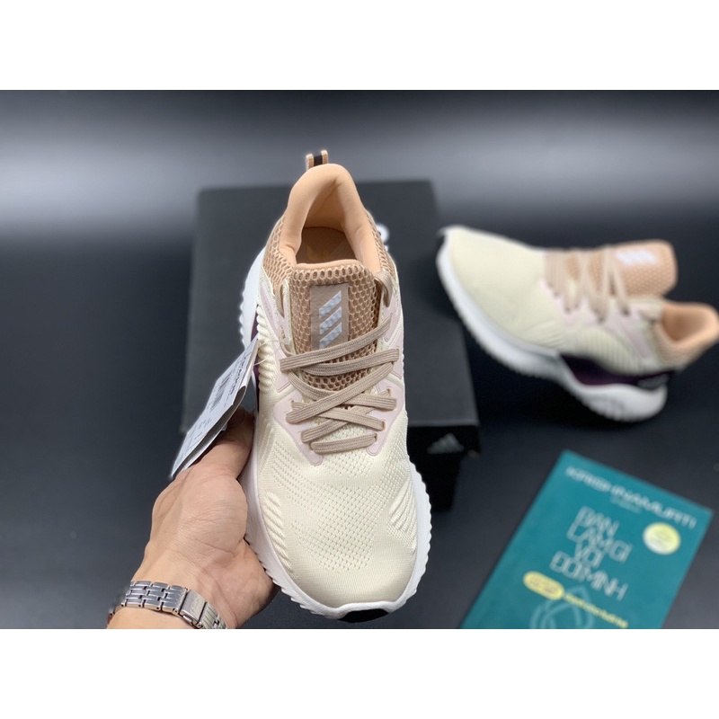 Giày thể thao/ Sneaker Alphabounce kem