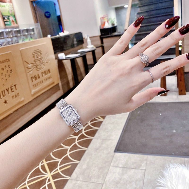 Đồng Hồ Nữ PG piaget mặt chữ nhật đính đá