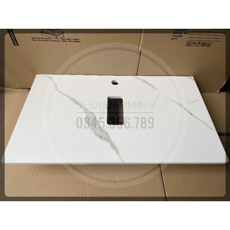 - Bàn đá nhân tạo chống xước, chống thấm và ố màu kèm giá treo cho Lavabo đặt bàn