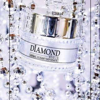 Trắng răng 5-7 ngày với Diamond White