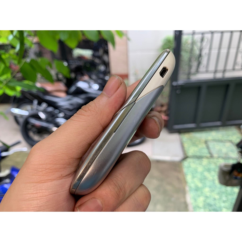 Điện thoại Nokia 8830 màu trắng