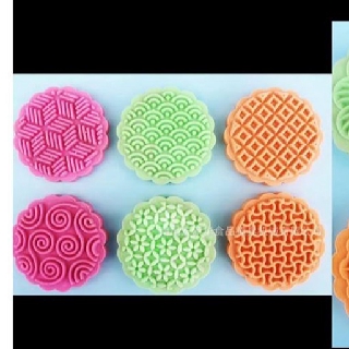 Khuôn làm bánh trung thu lò xo 6 mặt hoa văn hiện đại đóng bánh 75gram