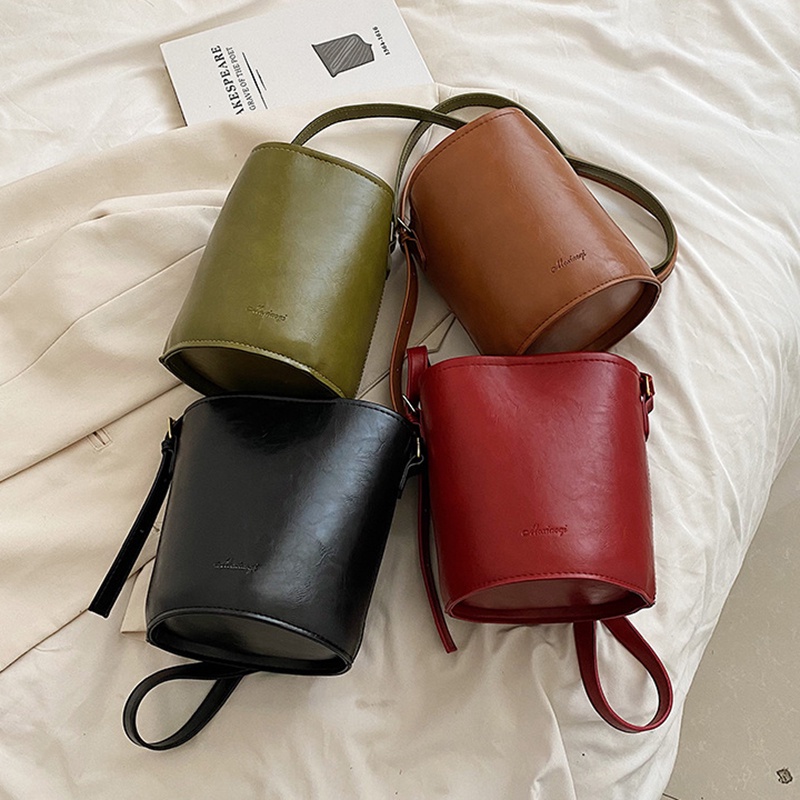 Túi đeo chéo IELGY dạng xô đơn giản phong cách retro cho nữ