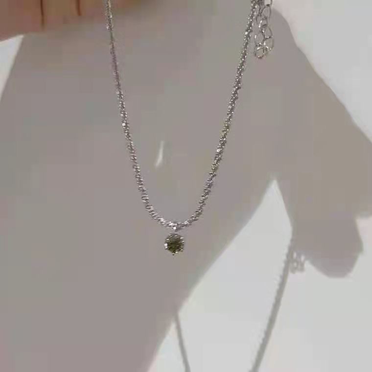 Vòng cổ Đính Đá zircon Màu Xanh Lá Cây Lấp Lánh Đơn Giản Cho Nữ