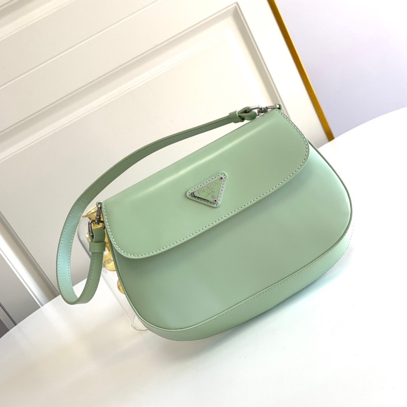 Túi kẹp nách/ đeo vai nữ thương hiệu Prada Cleo size 23 da thật cao cấp hàng vip 1-1