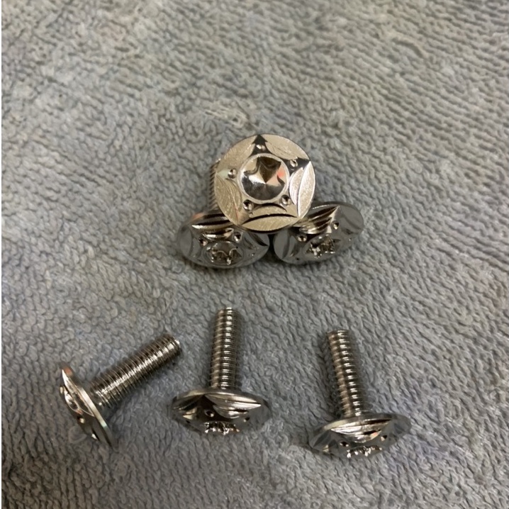 Ốc salaya gắn ốp pô xe exciter 150 ( 1 bộ 6 con như hình )