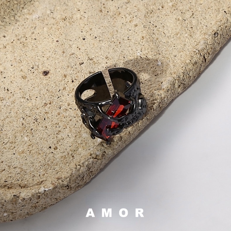 Nhẫn Đính Hôn Đính Đá Ruby Sang Trọng SJHY0310 YR