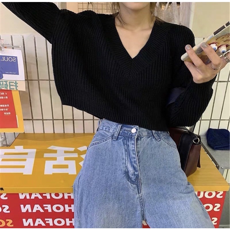 Áo len Crop Cổ V