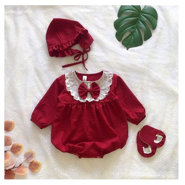 Áo liền quần đỏ mận cho bé kèm giày và nón