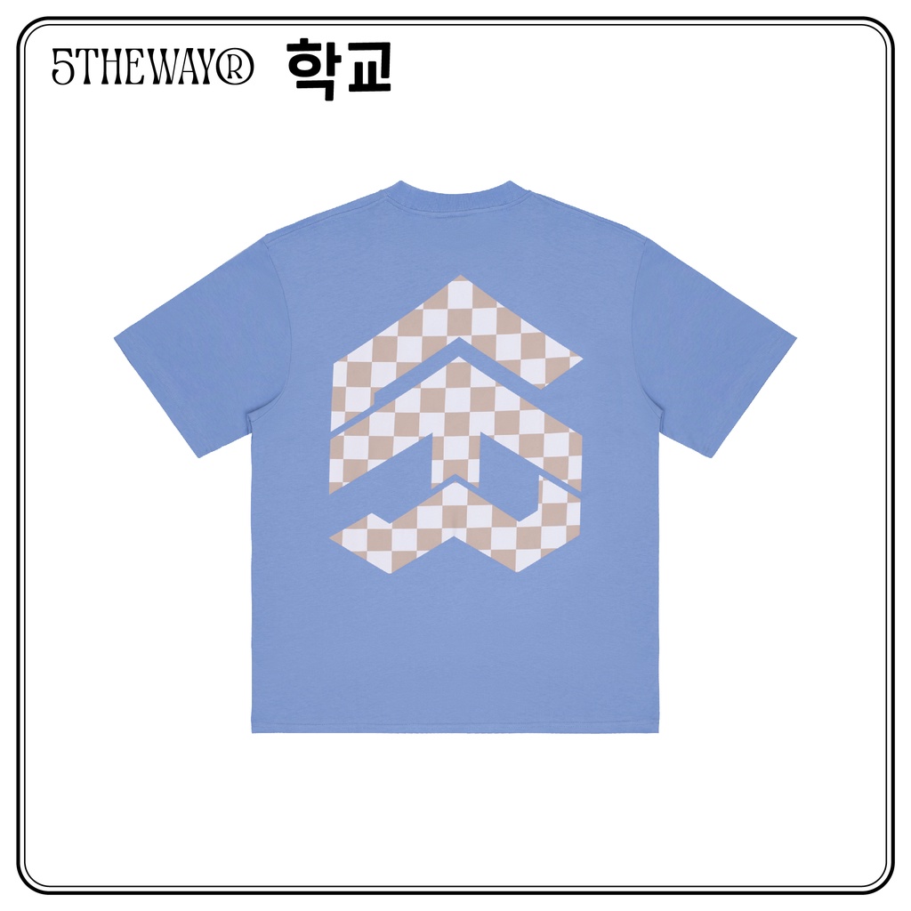 Áo thun 5THEWAY /checkerboard/ New Tee hoạ tiết Caro Màu Xanh Dương Nhạt HYDRANGYA