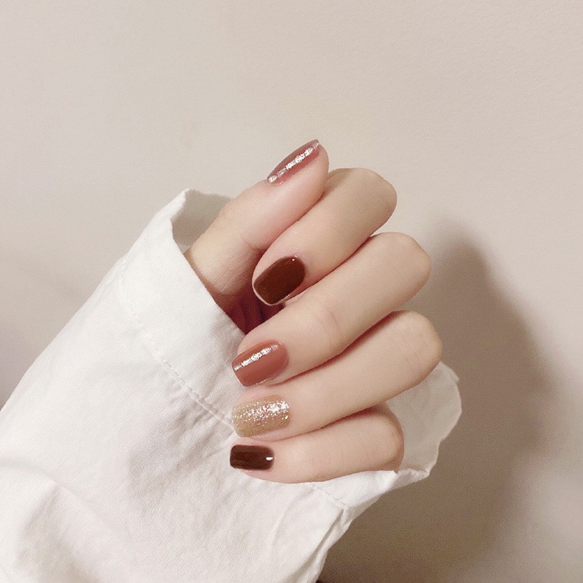 Bộ 24 móng tay giả ngắn tông đỏ nhũ  SẴN KEO DÁN