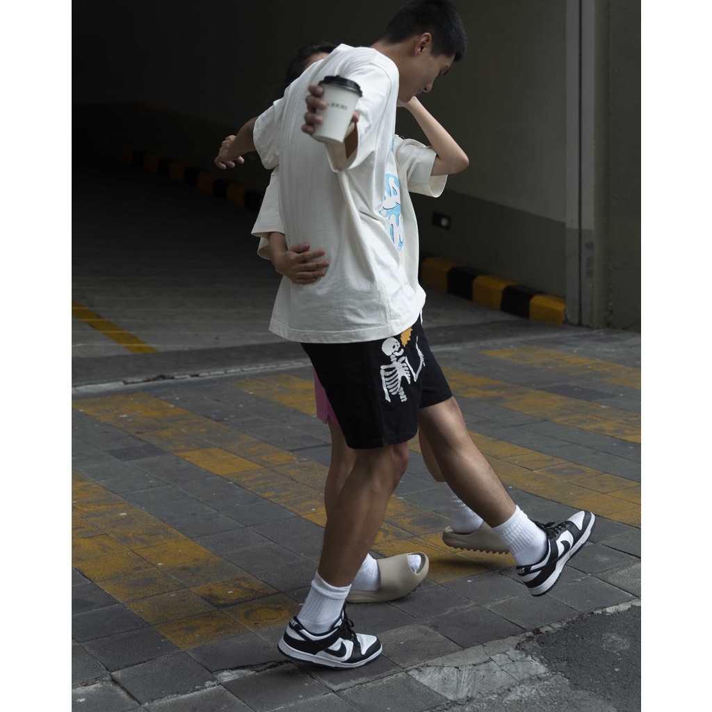 Stressmama Áo thun SSMA HEART T-SHIRT - Coconut milk chất liệu 100% Cotton 2 chiều 250GSM thoáng mát Local Brand