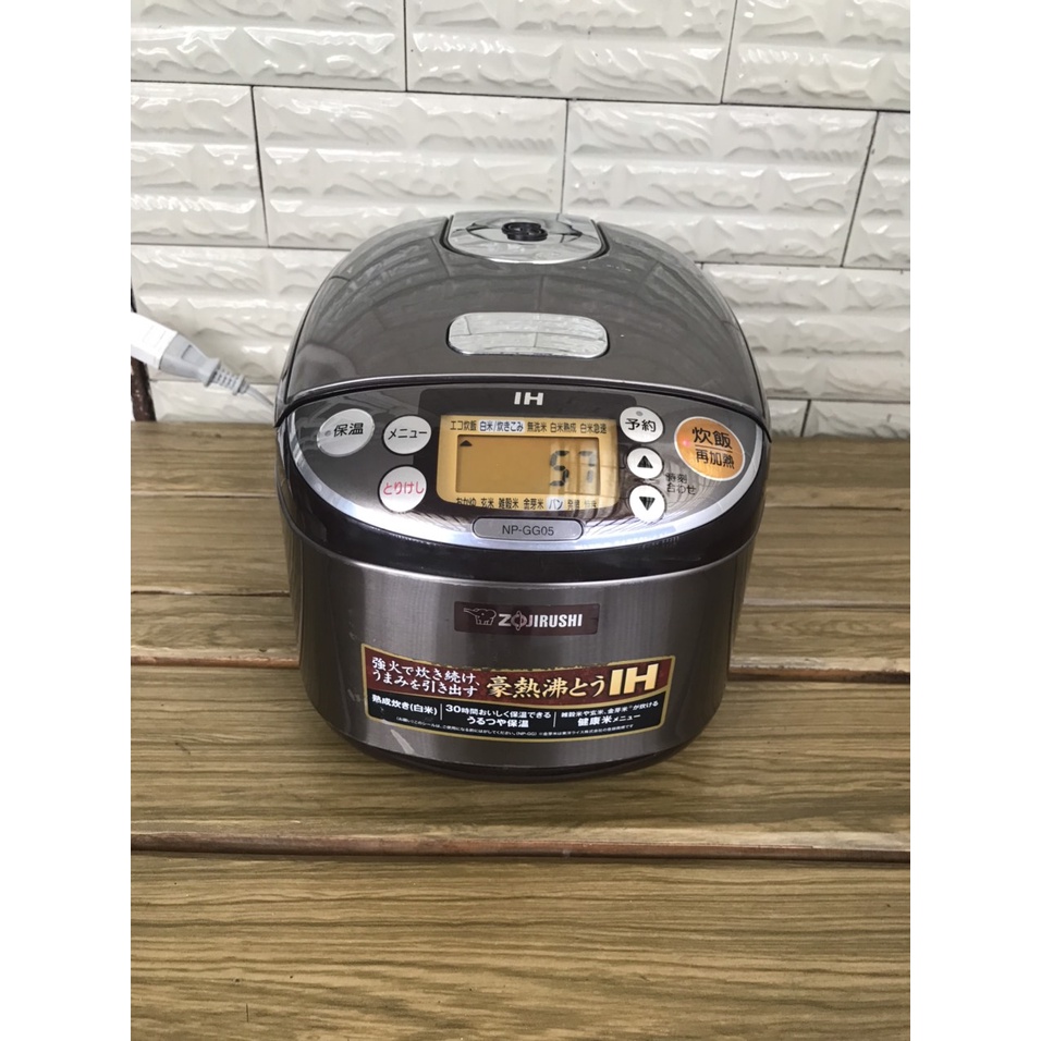 NỒI CƠM ĐIỆN CAO TẦN NỬA LÍT ZOJIRUSHI-THƯƠNG HIỆU VUA ĐẦU BẾP NHẬT