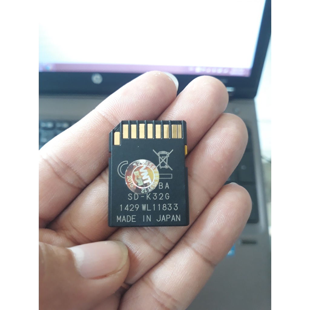 THẺ NHỚ MÁY ẢNH 32GB SDHC TOSHIBA CLASS 10 30MB/S - TEM CHÍNH HÃNG