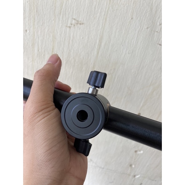 Thanh Boom chụp sản phẩm