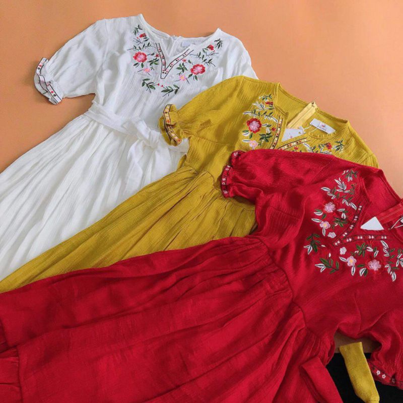 Đầm maxi thêu Giá 230k
