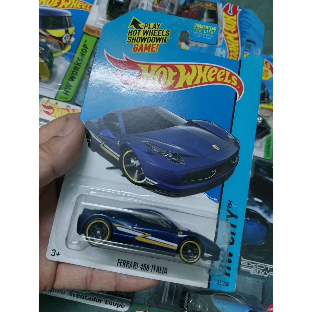 Xe Hotwheels Siêu Xe Ferrari 458 Italia (Màu Xanh - Card Mỹ)