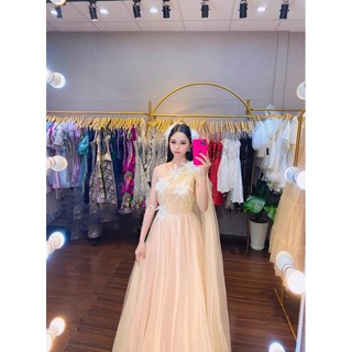 ĐẦM MAXI DẠ HỘI LỆCH VAI LÔNG VŨ