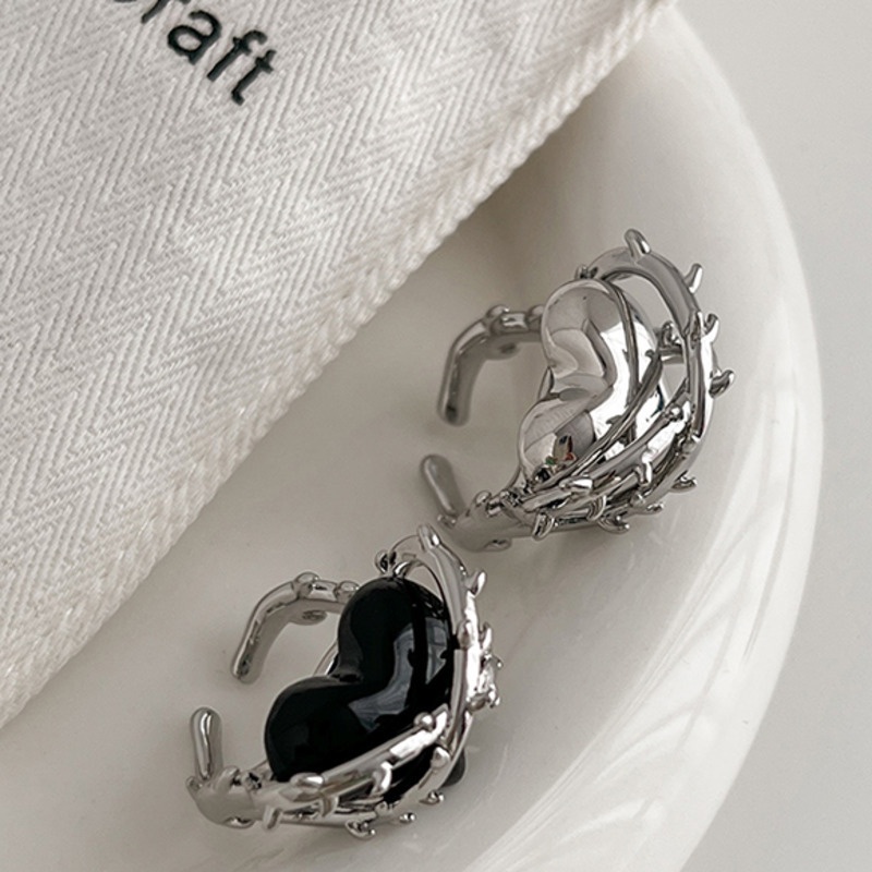 Nhẫn Hở Hình Trái Tim Màu Tối Thời Trang Cá Tính Cao Cấp