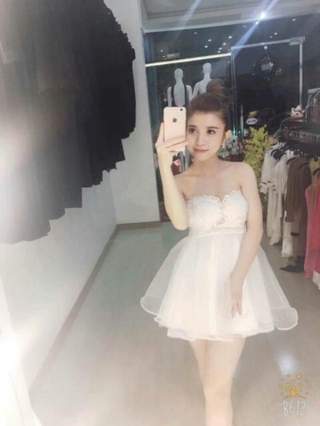 Đầm cúp ngực xòe công chúa