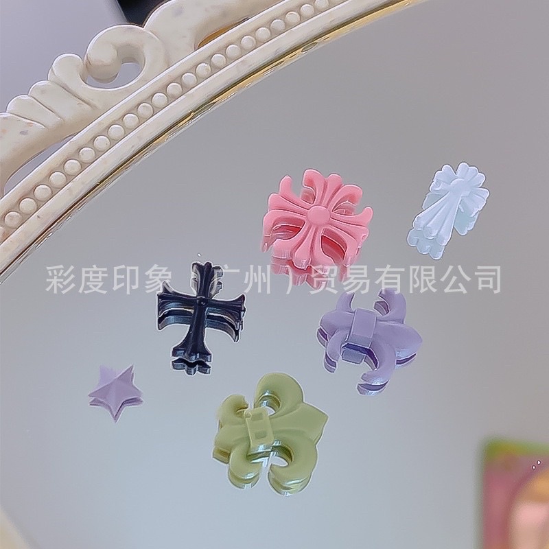 Khuôn thánh giá nail , khuôn silicon làm charm gắn móng