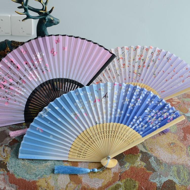 Quạt cổ trang dây tuyến - Quạt lụa Xếp Giao mẫu bất kì