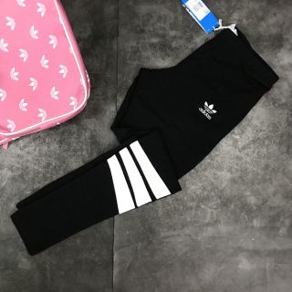 3 Stripes Legging
Made in Cambodia full tag code