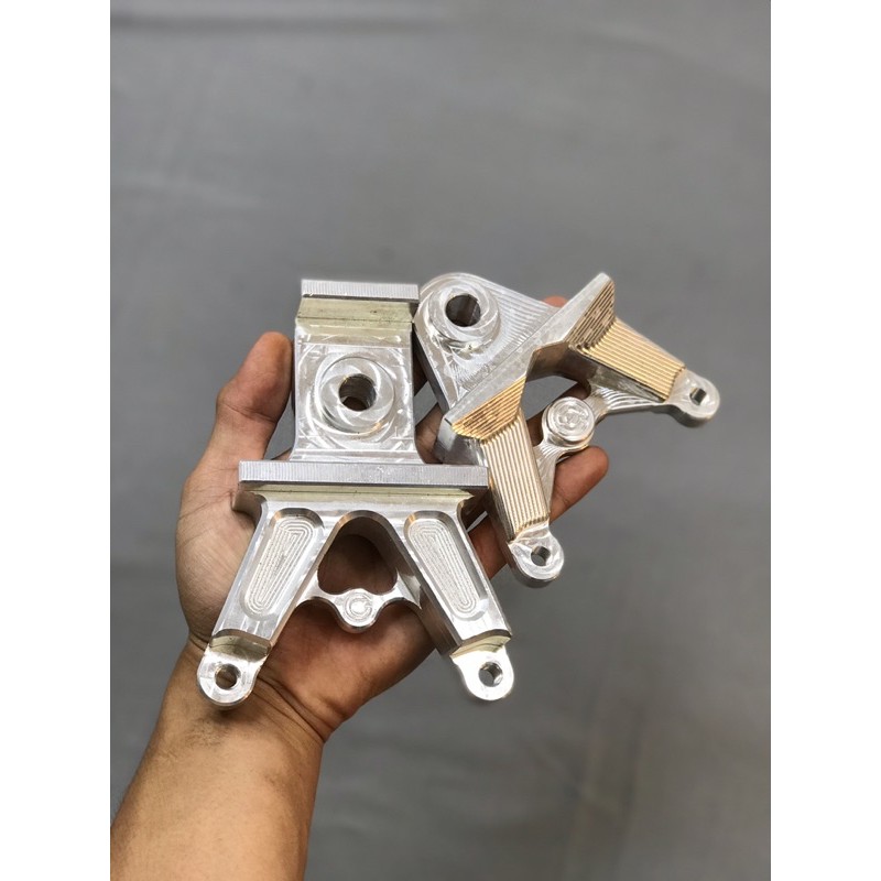 Pát Heo Sau Brembo CNC