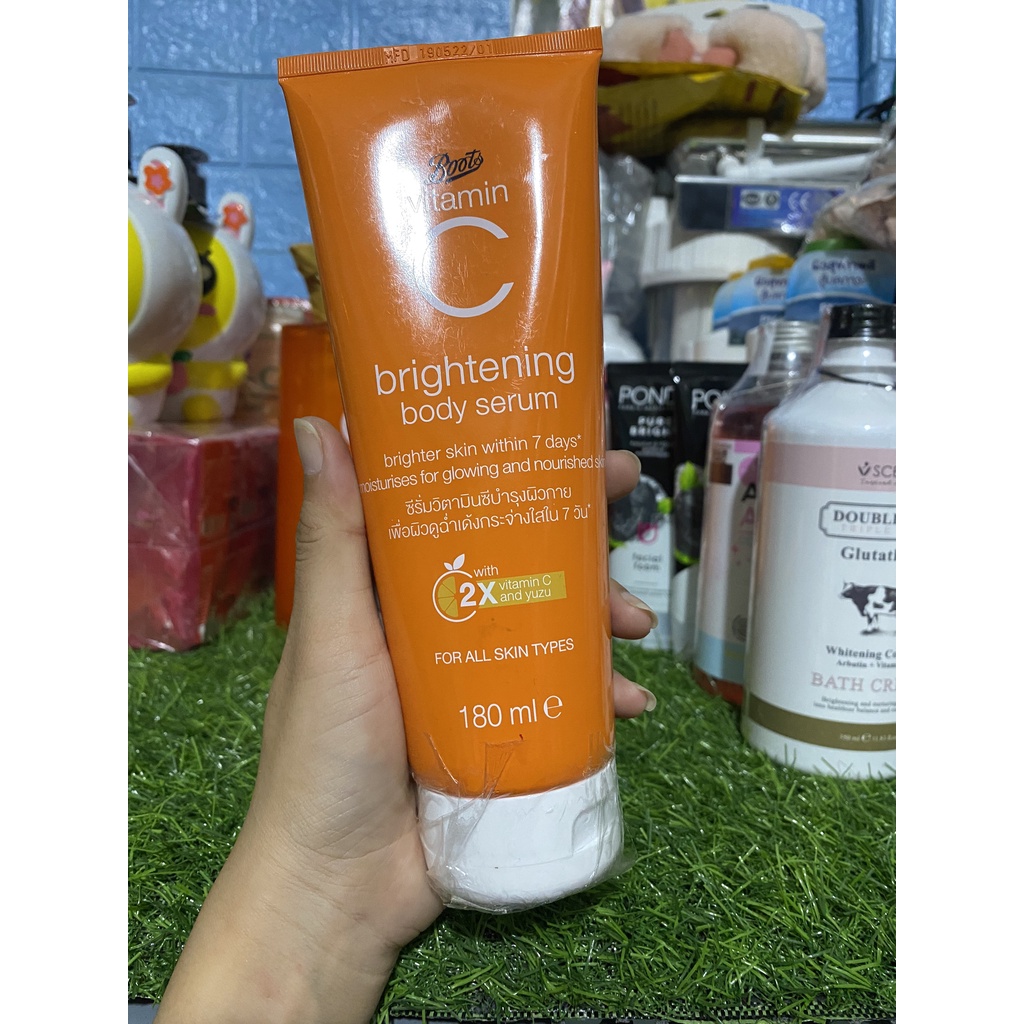 SỮA TẮM + DƯỠNG THỂ VITAMIN C BOOTS THÁI LAN