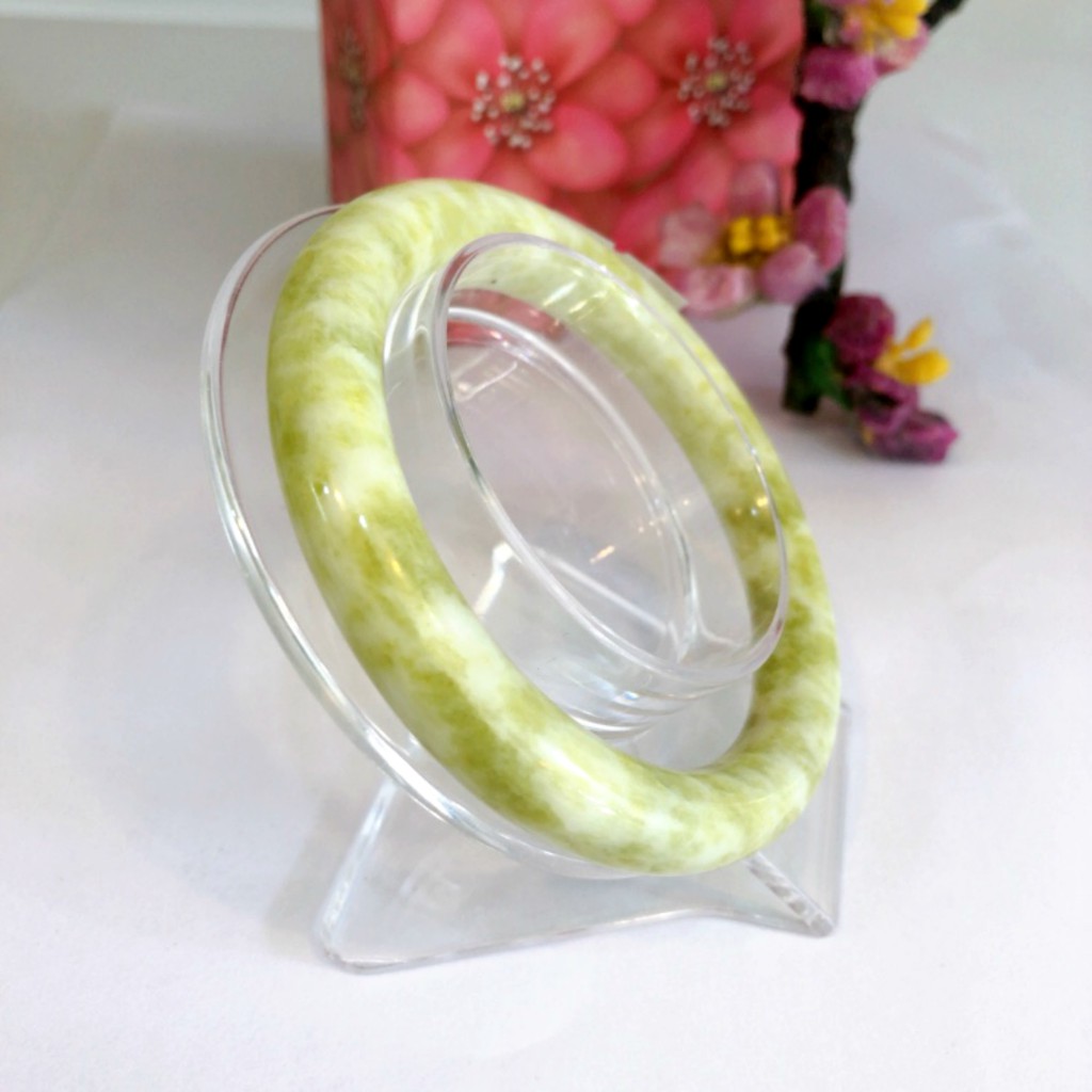 Vòng ngọc đá Việt Nam màu xanh màu vàng màu xanh đen trong suốt thanh lịch cho nàng may mắn | BigBuy360 - bigbuy360.vn