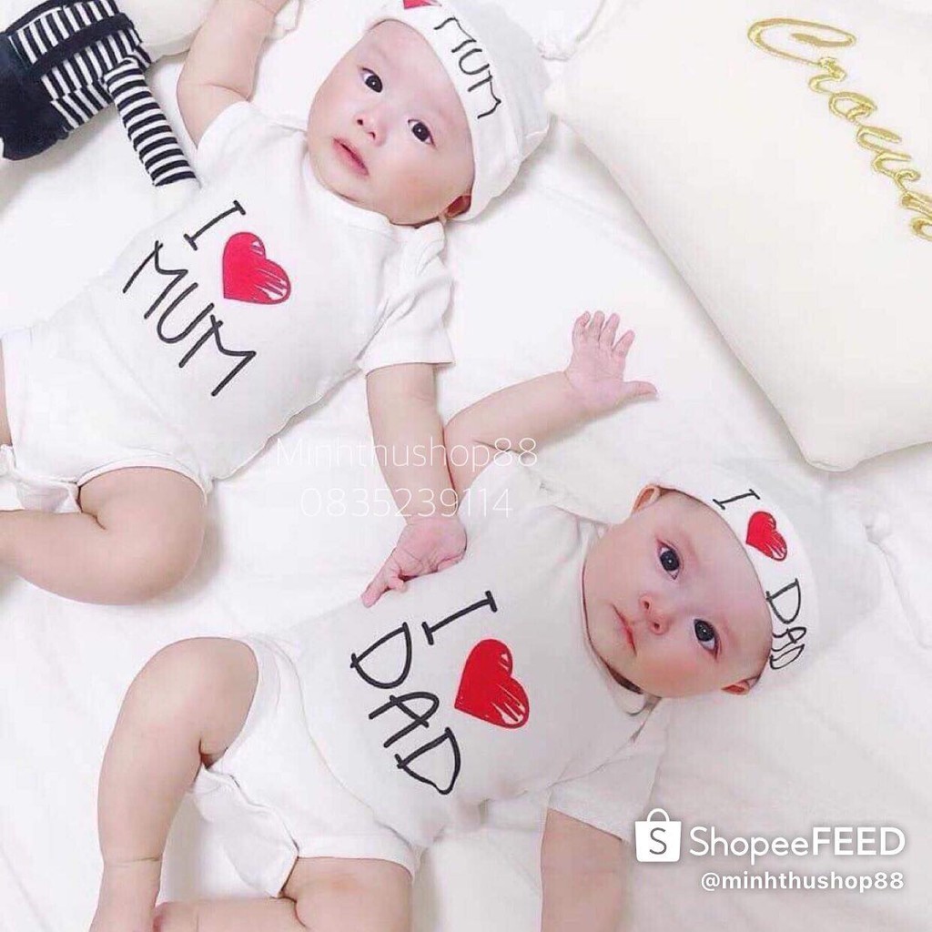 Set body sơ sinh kèm mũ I LOVE MUM/DAD