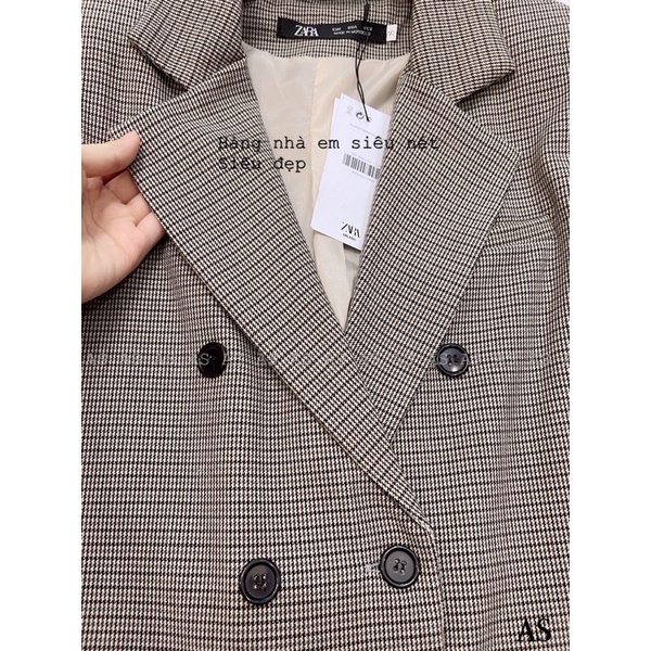 Áo blazer kẻ cúc đen