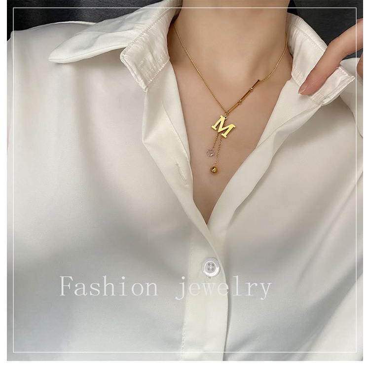 Vòng cổ Thép Titan Mặt Chữ M Thời Trang Cho Nữ