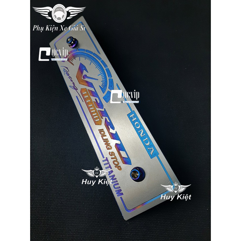 [Rẻ Vô Địch] - (3647) - Bảng Tên Xe Vario Titan (Mẫu Titan Khò) Kèm 2 Ốc Vương Miện