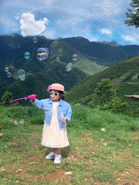 Váy ren mẹ bé 2020