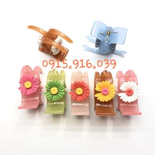 Kẹp tóc 3 răng hoa cúc khuyết kẹp màu