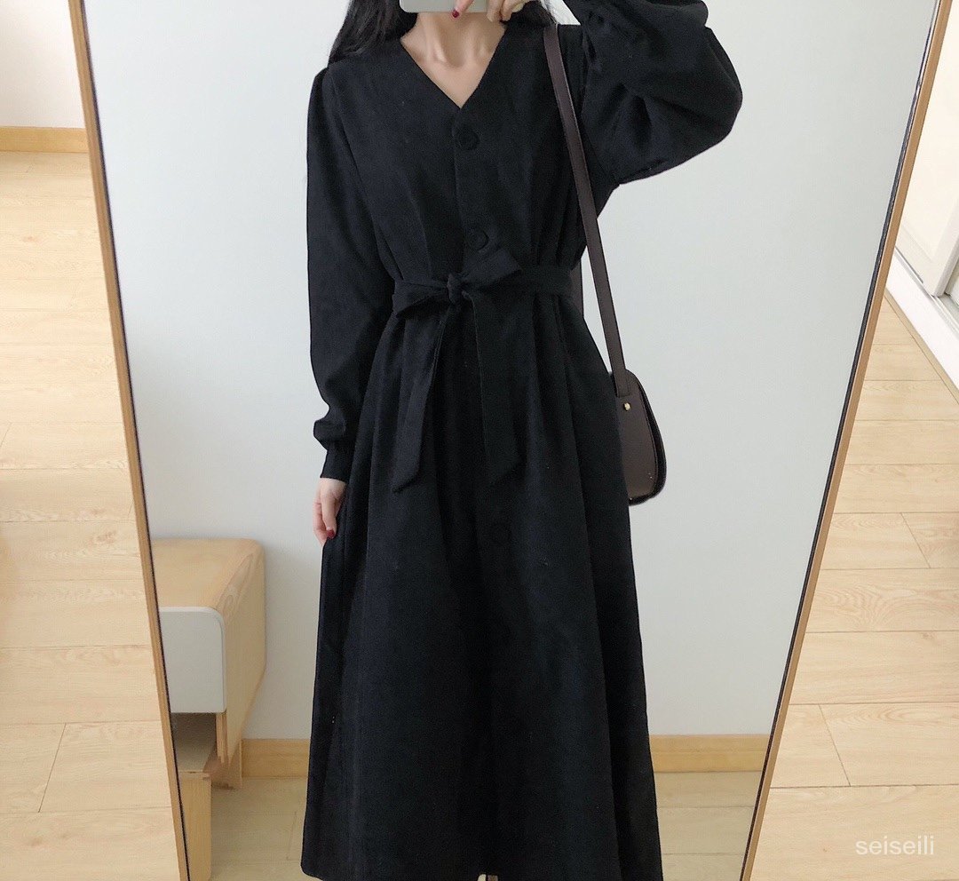 2021The New Spring Season Small Black Dresses Vintage V-neck Dresses Corduroy A-line Dresses with waist tucked look slim | BigBuy360 - bigbuy360.vn