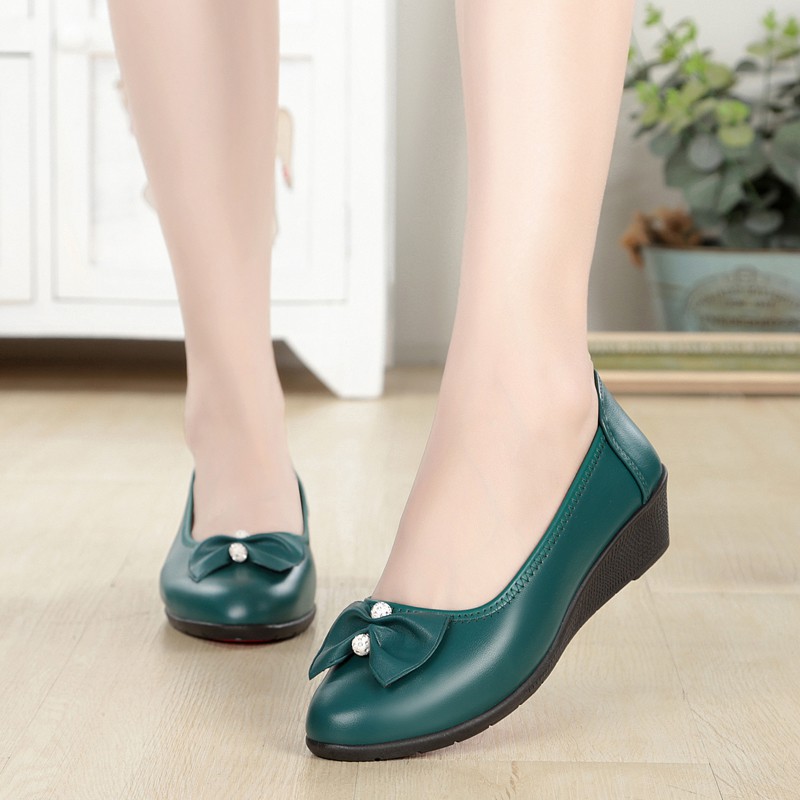Giày Lười Đế Xuồng Thoải Mái Cho Phụ Nữ Trung Niên | BigBuy360 - bigbuy360.vn