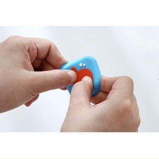 Miếng chặn cửa chống va đập cửa (giao mẫu ngẫu nhiên )