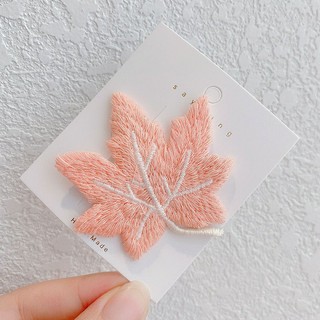 Kẹp tóc hình chiếc lá
