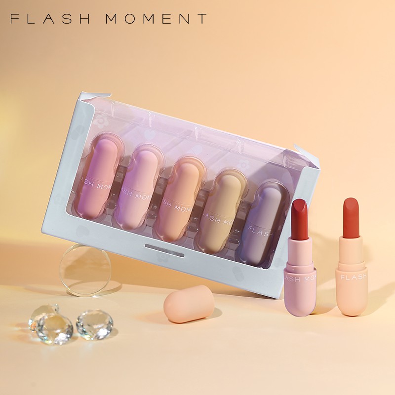 Son môi Flash Moment hương trái cây cho màu lì lâu trôi 67g