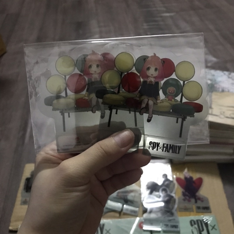 Phụ kiện standee nhựa Gia đình điệp viên spy x family