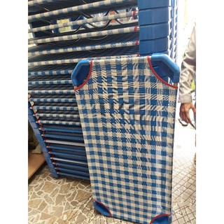 Giường lưới cho bé