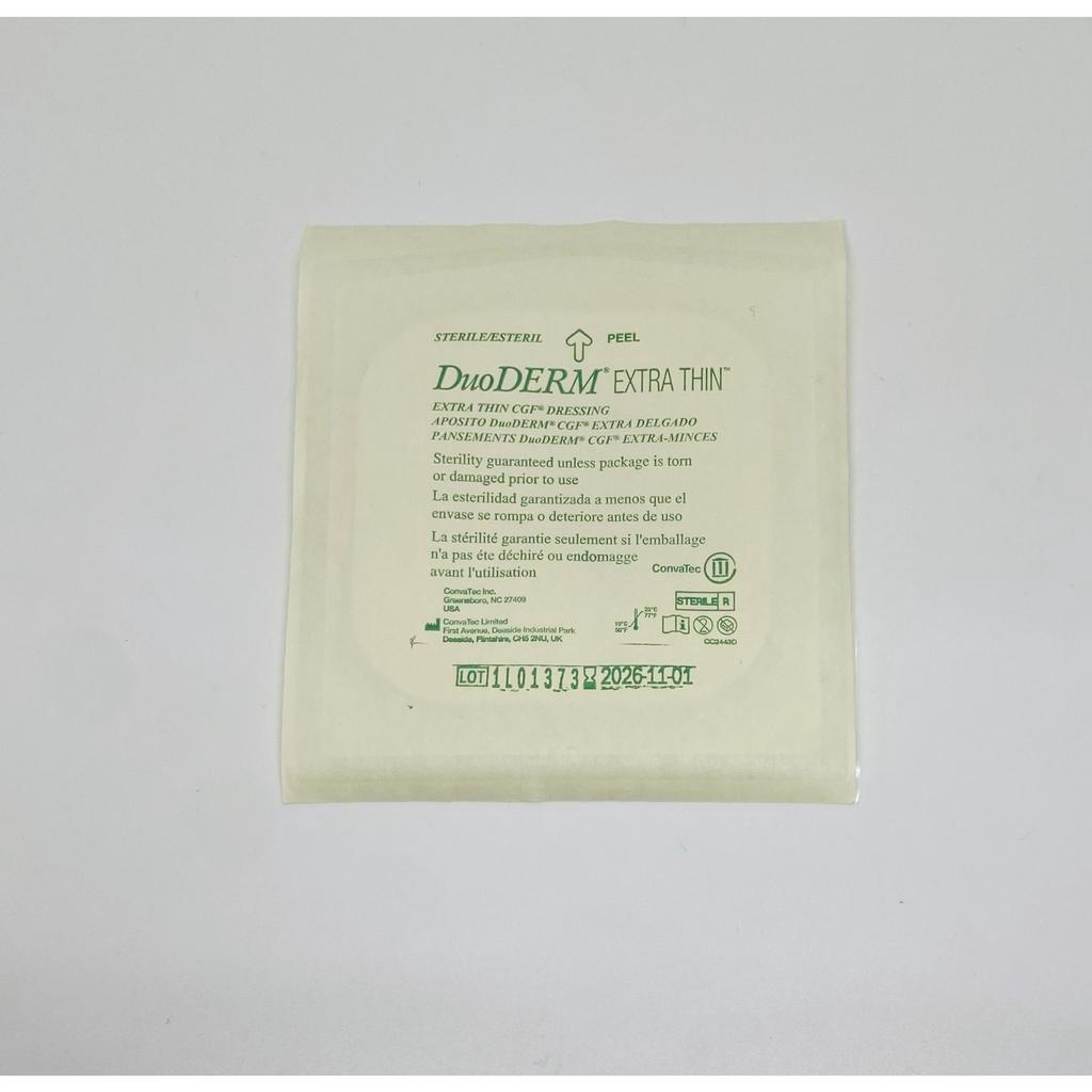 Miếng dán mụn, vết thương DouDERM Extra Thin 10cmx10cm ConvaTec UK 1 miếng