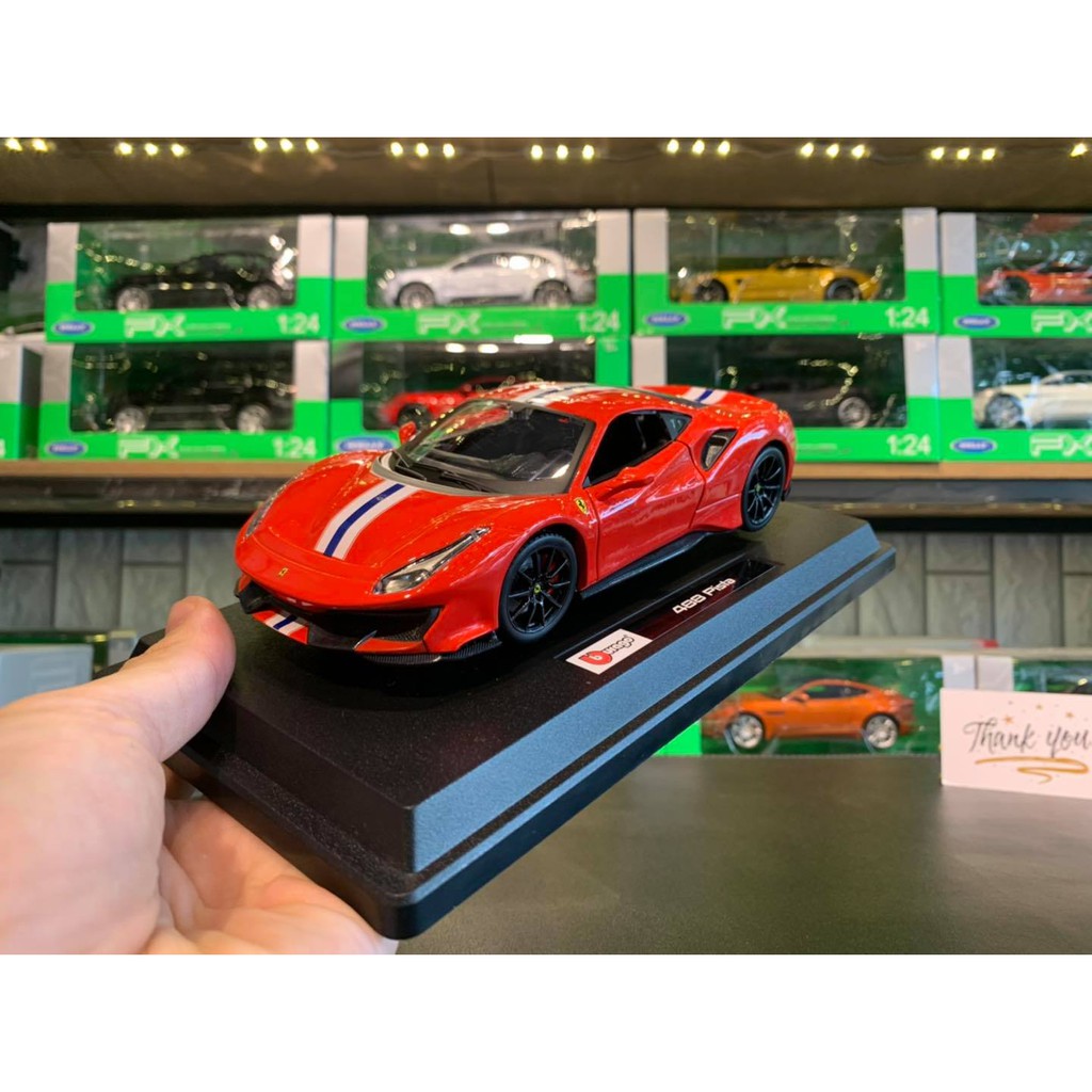 Xe mô hình Ferrari 488 Pista tỷ lệ 1:24 của hãng Bburago
